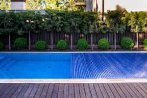 What Are The Advantages Of Vinyl Fencing?