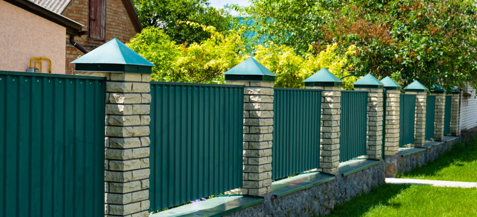 What Type Of Fence Lasts The Longest?