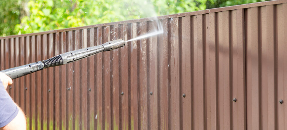 Does Vinyl Fence Expand And Contract?