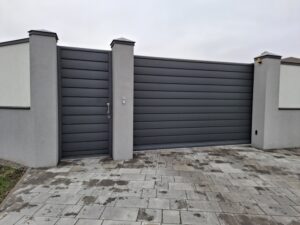 How Long Does It Take To Install A Vinyl Privacy Fence?