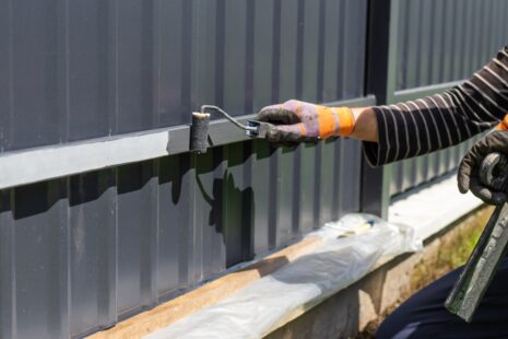Does Black Vinyl Fence Cost More Than White?