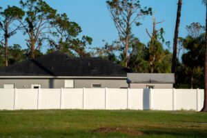 Does Vinyl Fencing Stand Up To Wind?