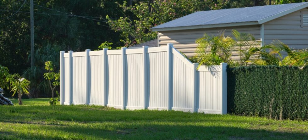 Is Vinyl Fencing Even Worth It?