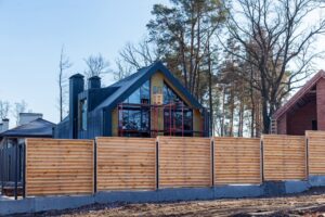 What Is The Best Fencing For Dogs?