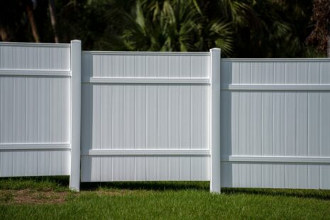What Is A Good Neighbor Fence Vs Regular Fence?