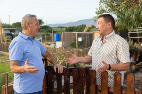 Who Gets The Best Side Of A Fence?