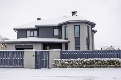 Will A Vinyl Fence Reduce Road Noise?