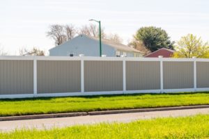 How Many Years Does A Vinyl Fence Last?