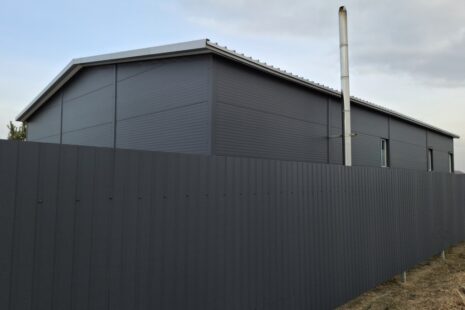 Is Vinyl Fencing A Good Choice For Privacy?
